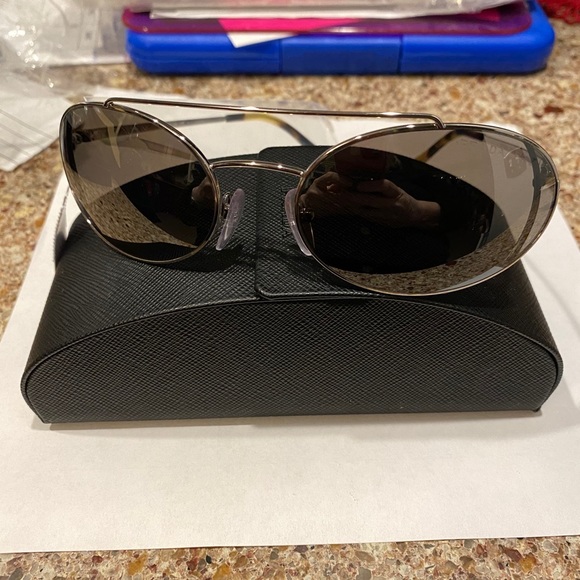 Prada oval mirror wire rimed sunglasses - Picture 4 of 8